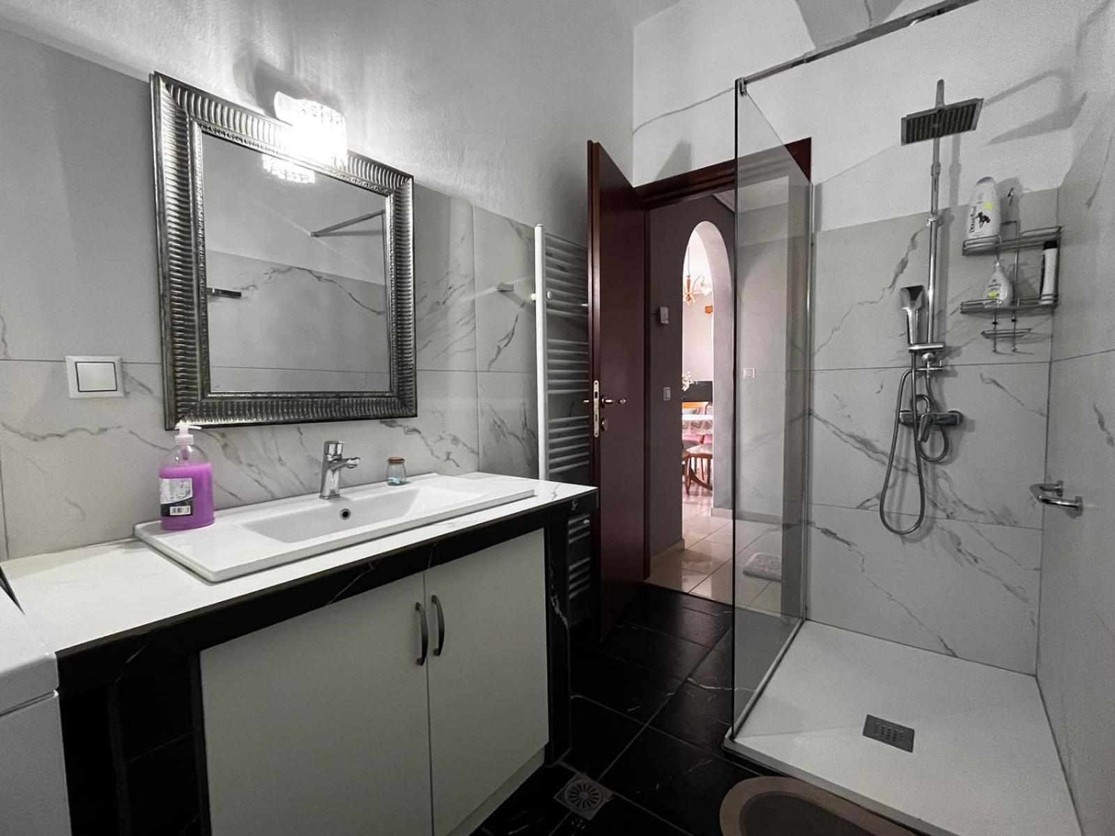 Soula'S Sunshine Big Apartment Неа-Карвалі Екстер'єр фото